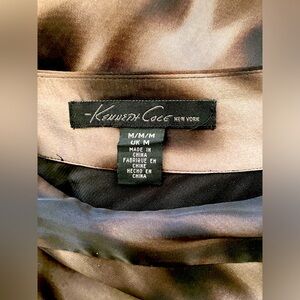 Kenneth Cole Printed Skirt Medium Good used condition